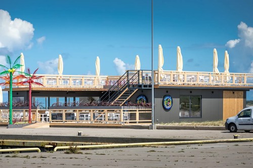 Fully furnished beach bar
