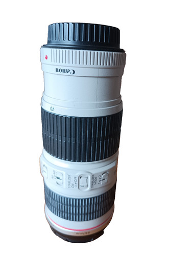 Canon 200mm l is - f/4,