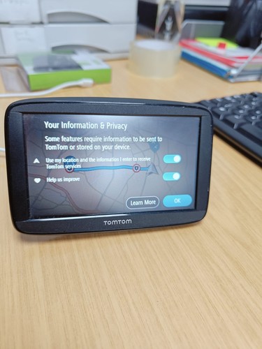 Tomtom sat nav navigation - sat,