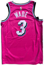 DWYANE WADE SIGNED MIAMI HEAT