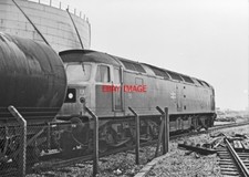 PHOTO  CLASS 47 LOCO NO 47098