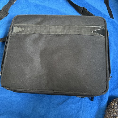Genuine dell laptop carry case - dell,