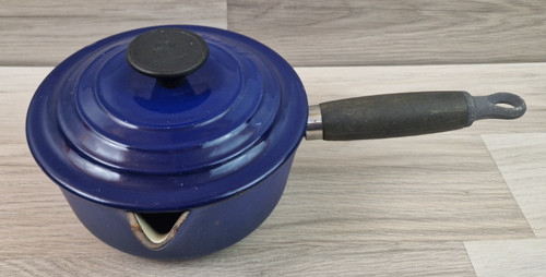 Creuset blue cast iron - cast,