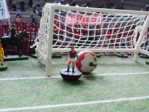 Vintage 1970s subbuteo - subbuteo,
