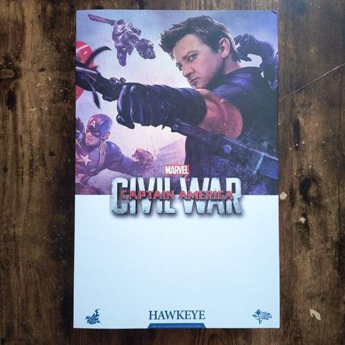 Hot toys scale hawkeye 3 - toys,