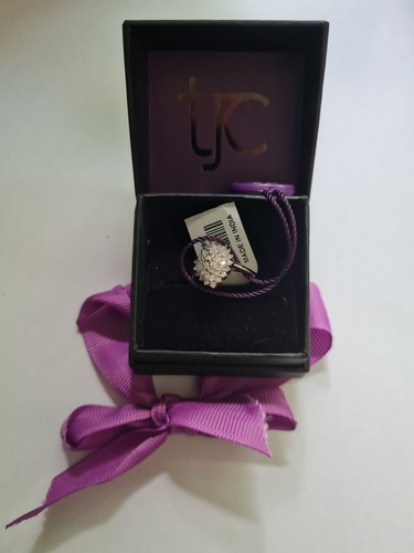 White gold diamond cluster - 9k,