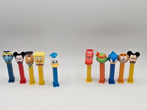 Pez dispenser lot - dispenser,
