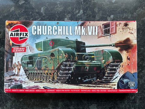 Airfix a01304v churchill - a01304v,