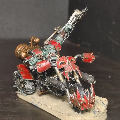 Forge world ork - ork, on