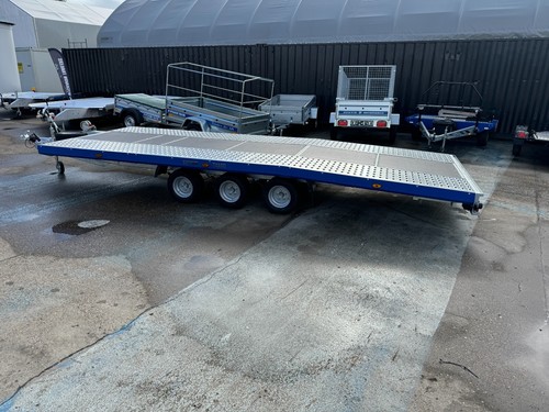 Car recovery transporter - car,