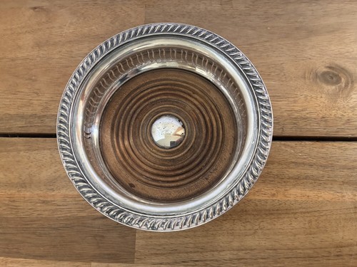 Wine bottle coaster - bottle,