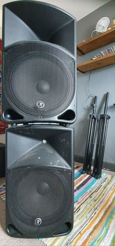Mackie thump 1000w powered - 15,