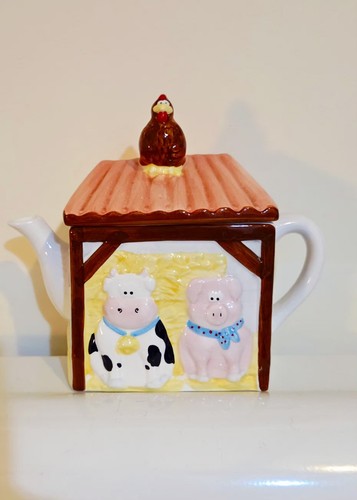 Beautiful english tea pot - english,