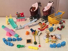 Vintage Dolls House Baby Room