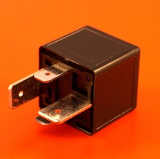 Automotive Relay 12V 70Amp 4