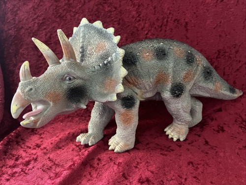 Large dinosaur triceratops - dinosaur,