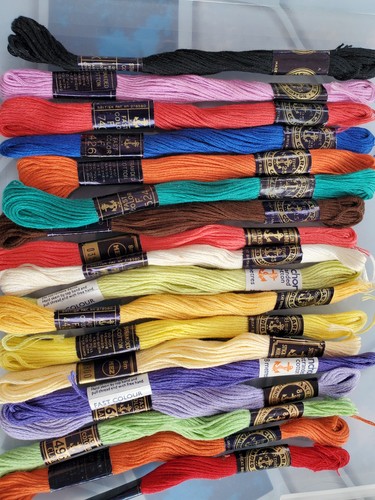 Assorted skeins anchor - 17,