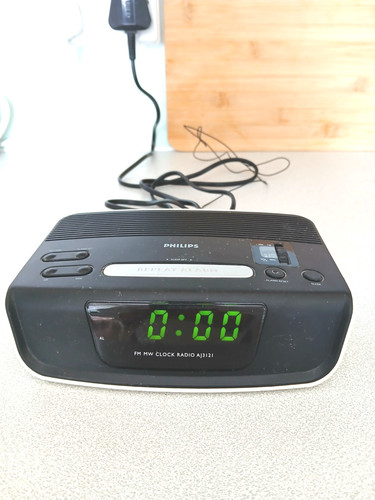 Philips aj3121 alarm clock - philips,