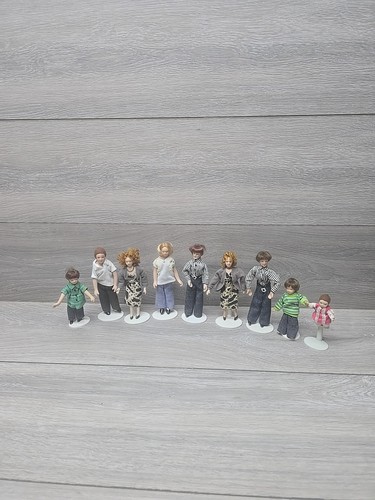 Vintage 12th dolls - vintage, house
