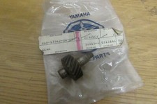 1967 NOS YAMAHA YR1 YR2 YR3 TR2 TACHOMETER DRIVEN GEAR 168-17842-00