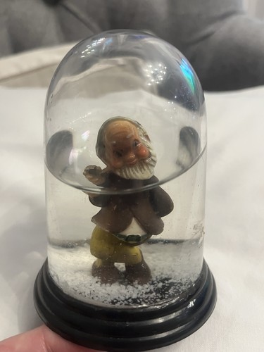 Vintage gnome elf - elf, globe