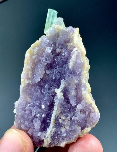 244 carat tourmaline crystal - 244,
