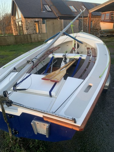 Wayfarer sailing dinghy made - sailing,
