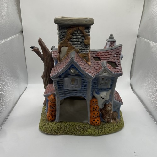 Partylite haunted house candle - haunted,