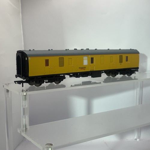 Hornby r4995 network rail - hornby,