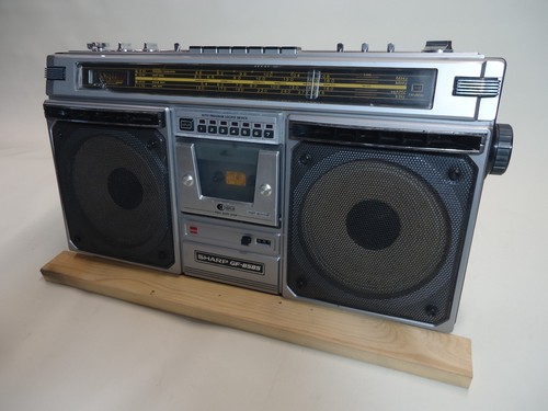 Sharp 8585 boombox - ,
