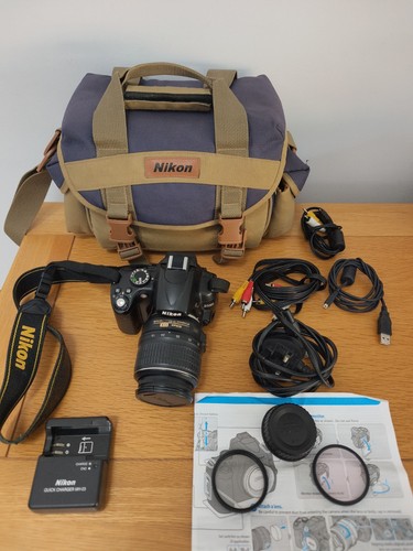 Nikon d5000 dslr with - nikon,