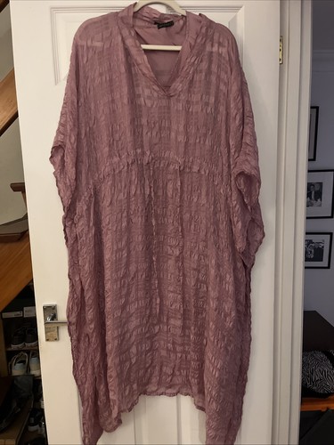 Brand new with label - new, 100%