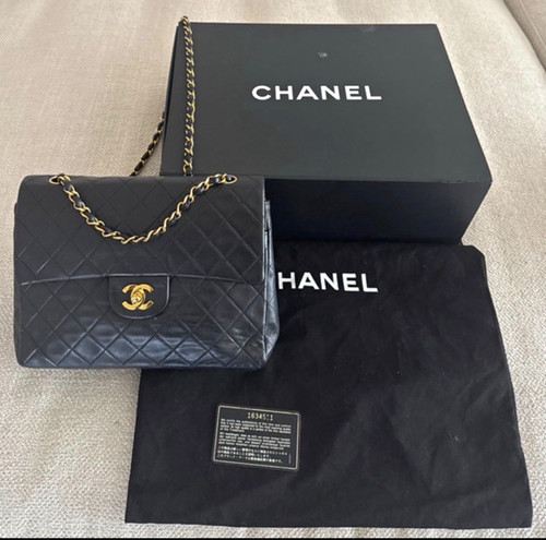 Chanel classic flap medium - chanel,