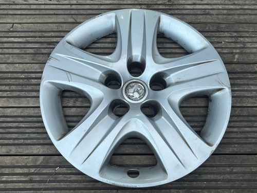 Original vauxhall insignia - x1,