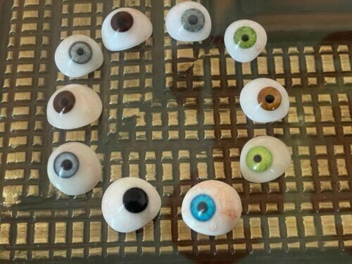 Vintage human prosthetic eye - human, ~