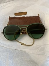 Vintage WWII Willson Aviator Pilot Sunglasses Green Lenses Crumbled Case