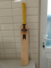 Newbery autograph star bat - newbery,