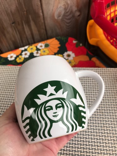 Starbucks 2016 iconic siren - 2016,