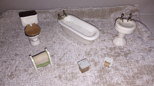 Dolls house furniture - house, bathroom