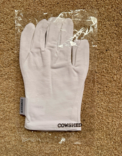Cowshed hand manicure - hand,