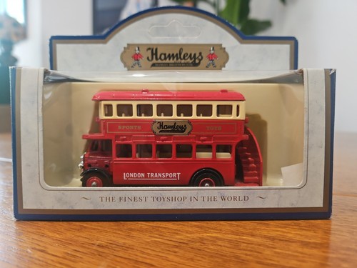Lledo model bus - lledo,