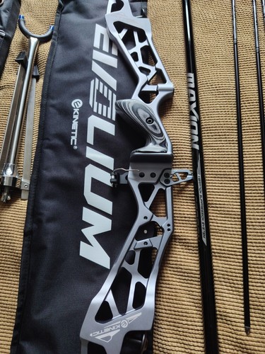 Recurve bow kit - bow, with