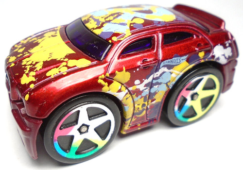 2016 hot wheels chrysler 300c - wheels,
