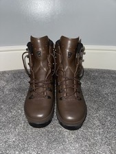 Lowa Mens Mountain GTX Boots -