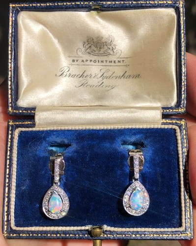 Stunning vintage natural - stunning,