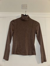 CIDER Fitted Brown Turtleneck