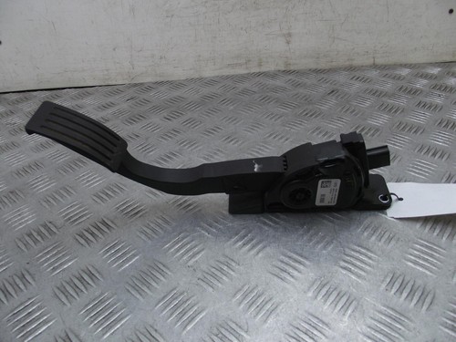 Ford focus accelerator - focus,