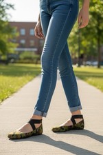 JESSICA SIMPSON  BALLET FLATS