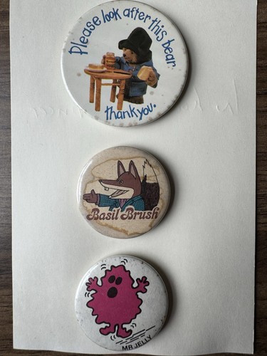 Vintage pin badges - x,