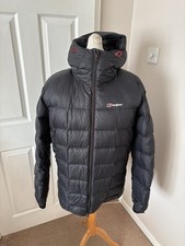 Men’s Black Berghaus Popena Hydrodown Puffer Jacket Size 2XL